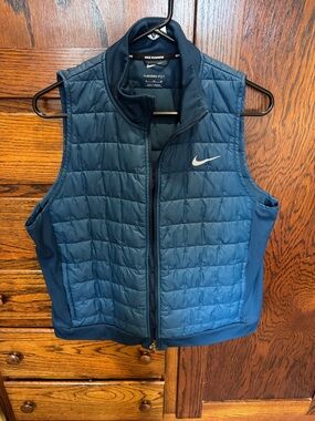 Nike Quilted Running Vest in Deep Teal